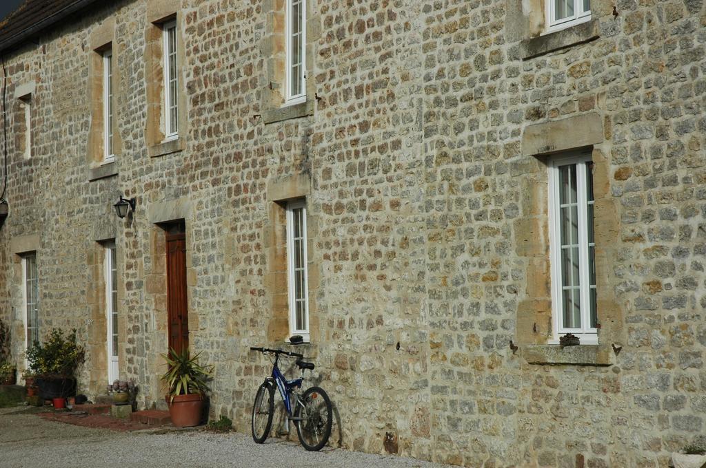 Chambre D'Hote La Maison Du Mesnil Saint-Hilaire-Petitville Exterior photo